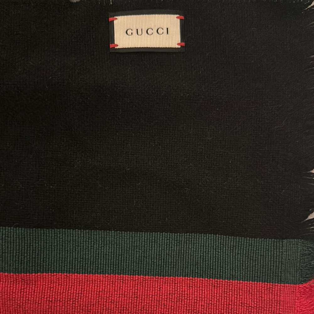 Gucci Black Scarf with Red and Green Stripes - Picture 3 of 4